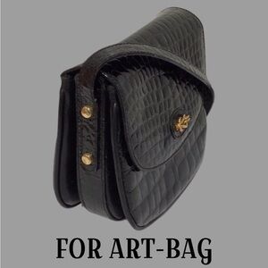 FOR ART-BAG Patent Leather Croc Embossed Small Crossbody, Made in Italy, Black